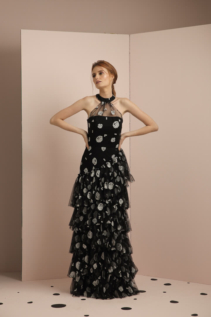 Classy Patterns and Details of Debbie Co’s 2021 Spring and Summer Collection